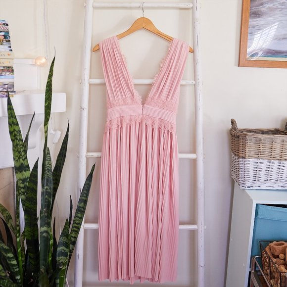 NWT ASOS Premium Pink Lace Pleated Midi Dress - Picture 7 of 7
